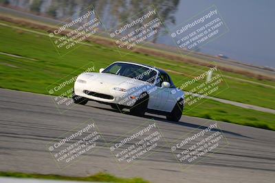 media/Jan-29-2023-Speed Ventures (Sun) [[795e55dca5]]/Yellow/Front Straight/